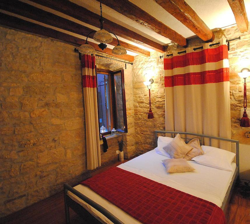 Guesthouse Ancient Stone Ровинь Экстерьер фото