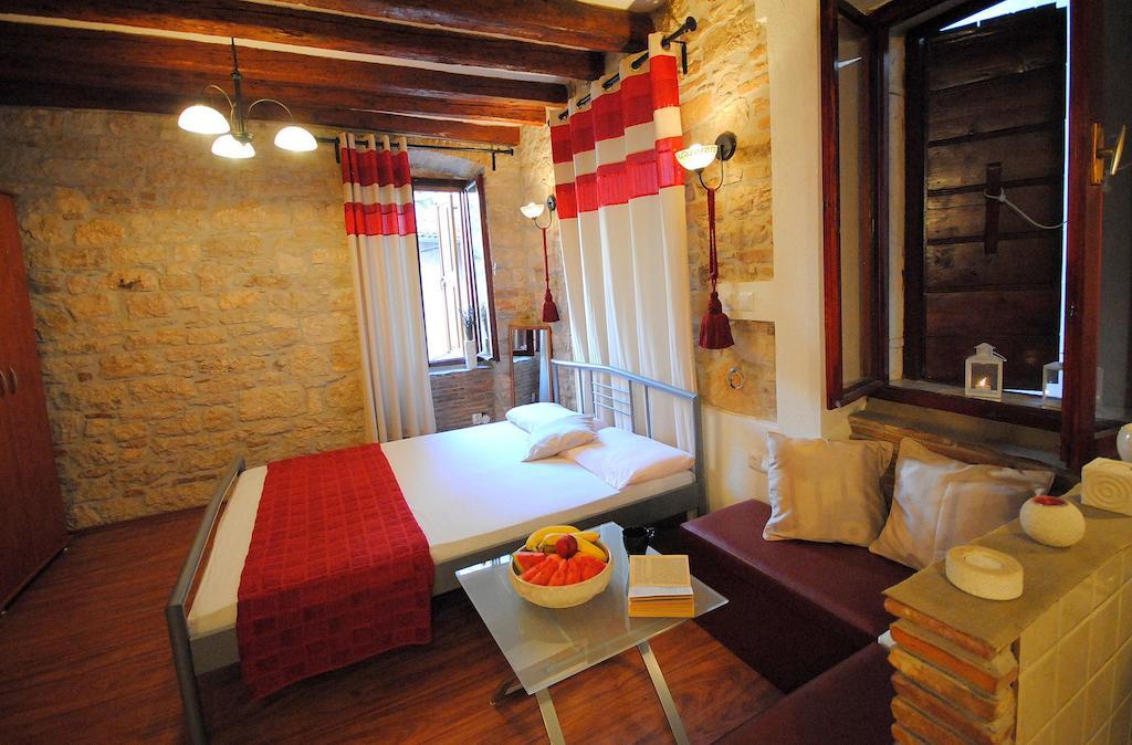 Guesthouse Ancient Stone Ровинь Номер фото